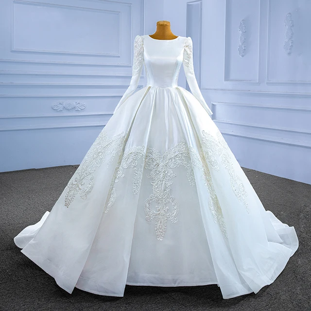 RSM67551 Vintage Wedding Dress Satin White Classic Lace Floor Length Short Train Bridal Dresses With Long Sleeves 2