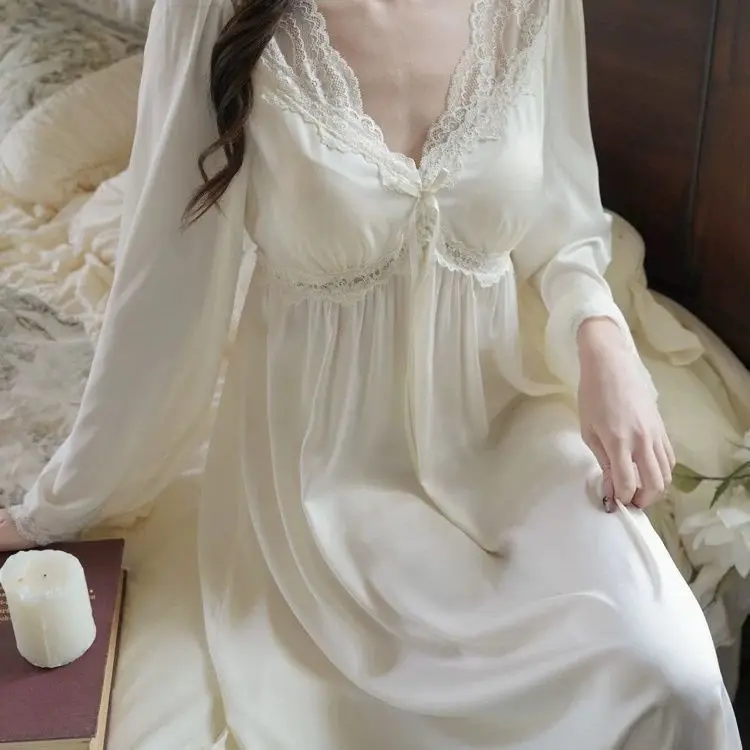 جديد طويل الجليد ثوب نوم حرير للنساء ربيع الخريف طويلة الأكمام الفرنسية مثير الدانتيل منامة ملابس المنزل روب للنوم لطيف