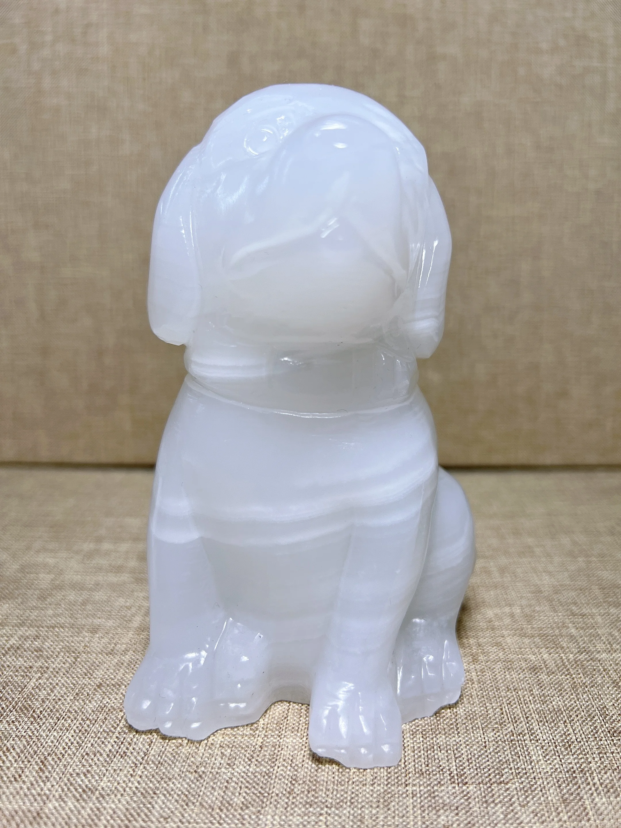 

Natural White Jade Dog Free Form, Carving Reiki Healing Stone Home Decoration Exquisite Gift