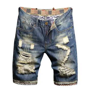 2025 Summer Ripped Denim Shorts Jeans Men's Five Quarter Loose Size Medium Pants Fashion Brand Personality Beggar 1