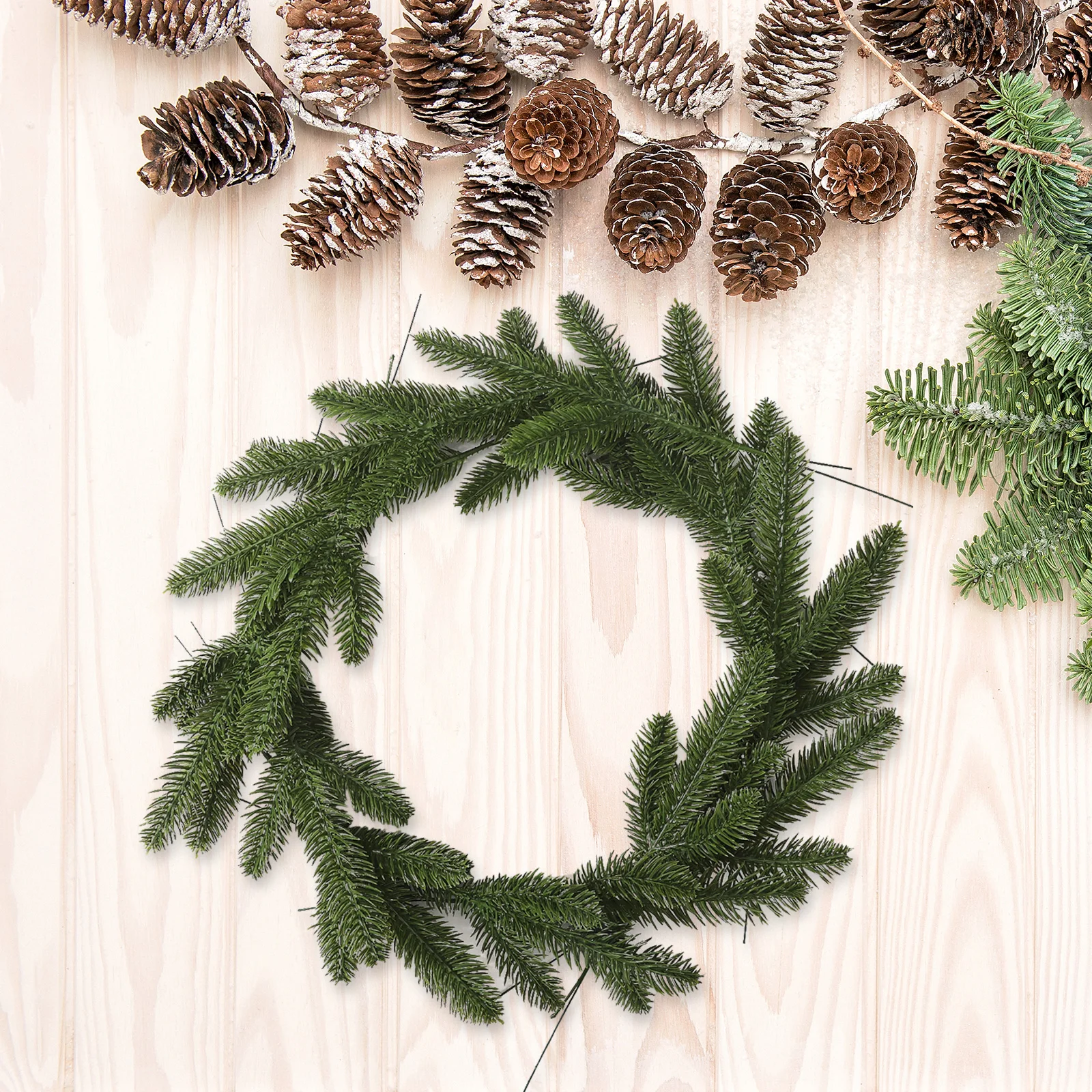 

Simulation Pine Tree Cuttings Branch Plastic Artificial Pines Needles Picks DIY Wreath Decoration Festival Party Christmas Decor