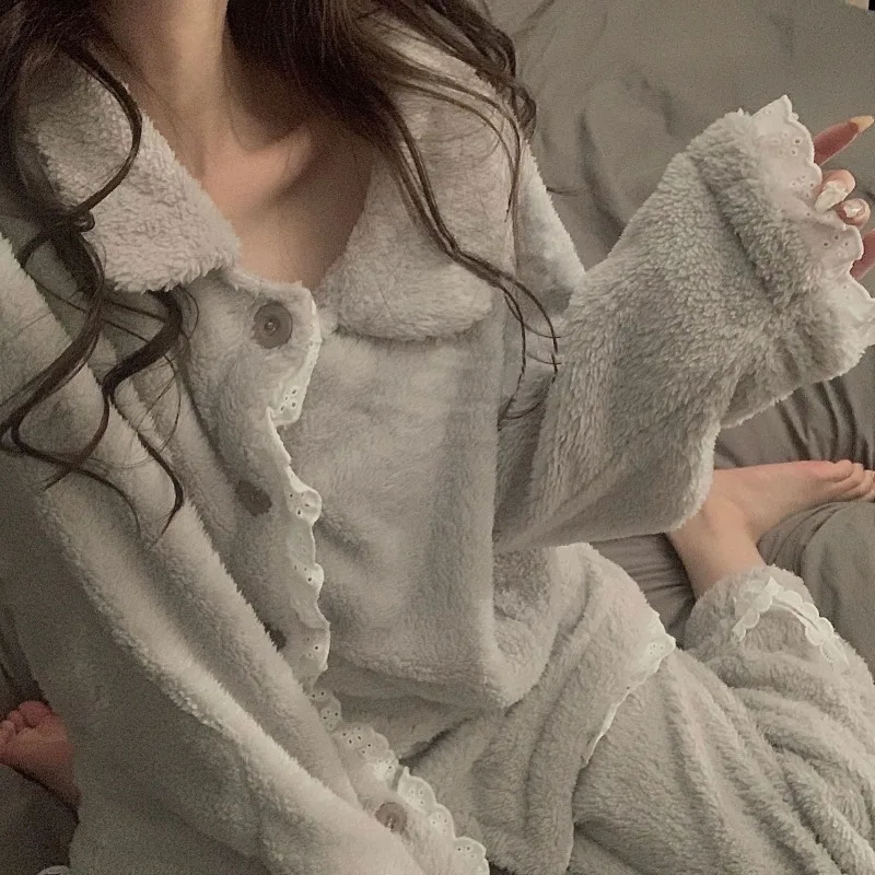 2024 Latest Pajama Women Sweet Winter Pyjamas Coral Velvet Thickened Nightdress Lapel Breasted Sleepwear Lace Edge Home Wear Set