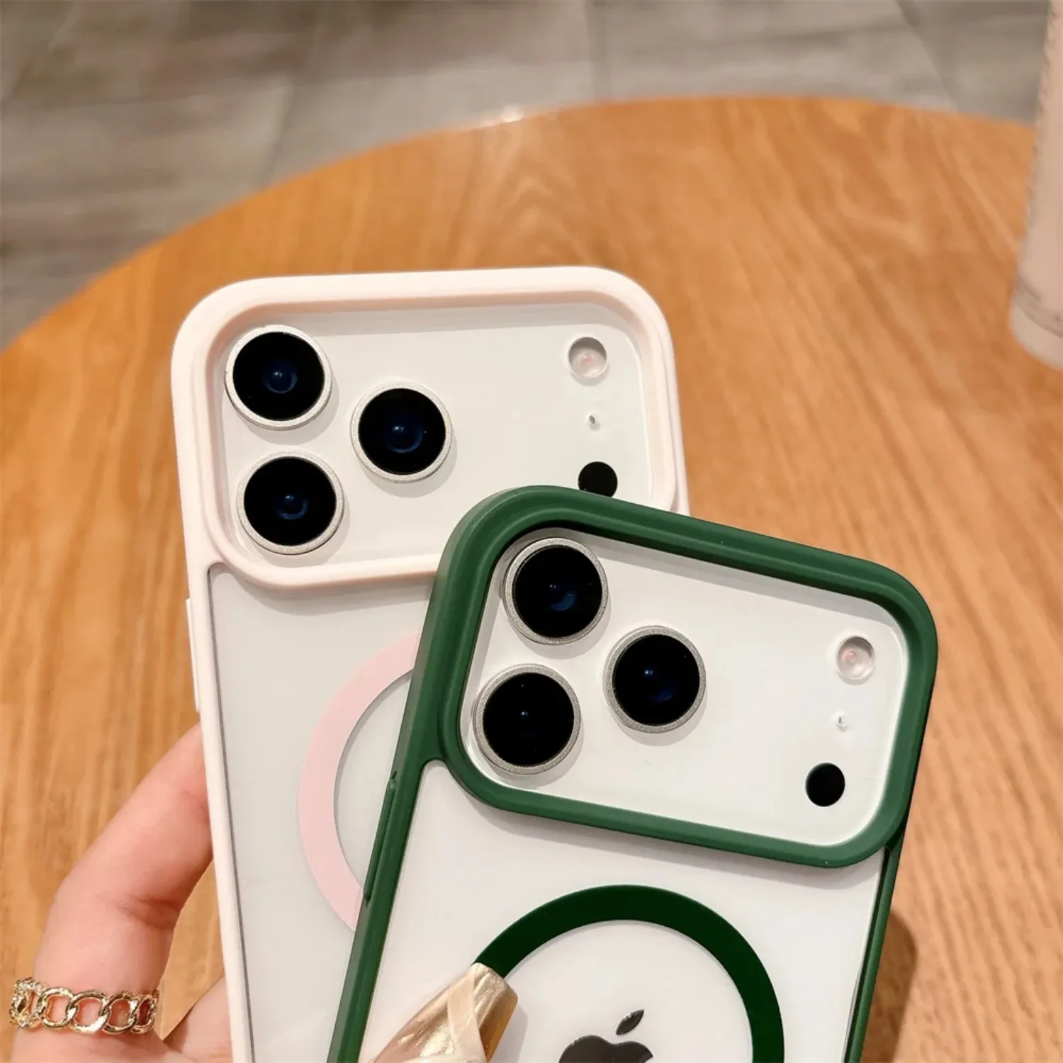 Luxury Magnetic Wireless Charging Case - Transparent Hard Back Cover