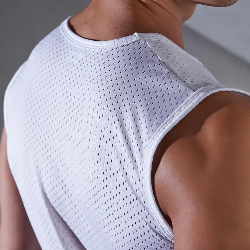 1PCS Men Tops Ice Silk Vest Outer Wear Quick-Drying Mesh Hole Breathable Sleeveless T Shirts Summer Cool Vest Beach Travel Tanks Men Undershirt Sports Sleeveless Vest Quick Dry T Shirt
