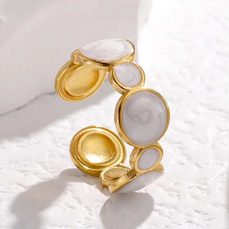 White 03