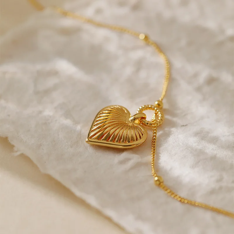 

PAPERPLUS | Women Heart Pendant Necklace for Women. Copper Plated Jewelry. Vintage Retro O-chain.18k Gold.French Style.Gifts