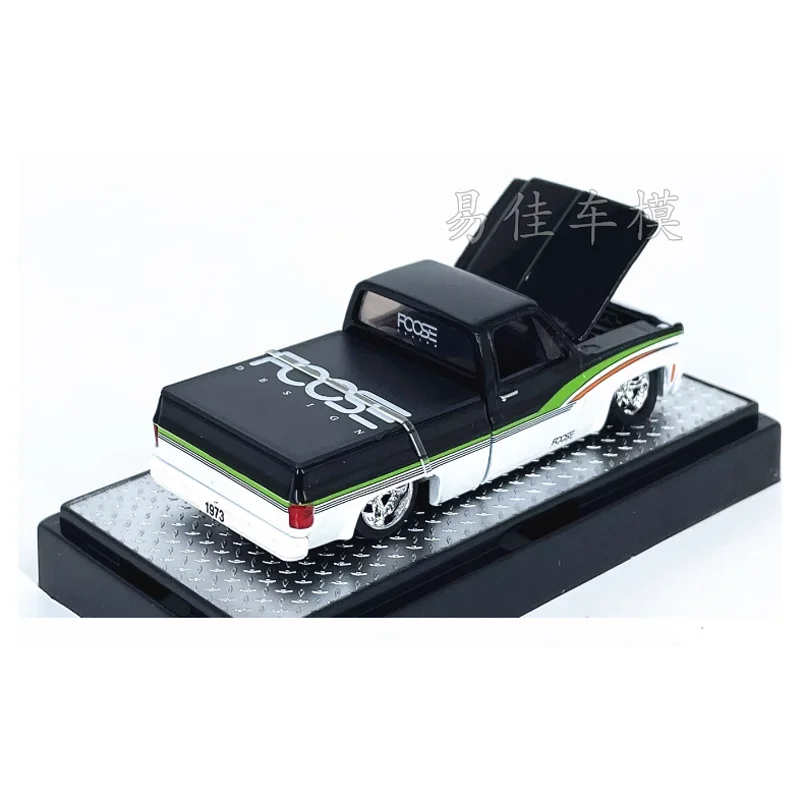 다이캐스트 스케일 1:64 모델 1973 Chevy Cheyenne 슈퍼 시뮬레이션 합금 자동차 모델 금속 차량 컬렉션 디스플레이 선물 장난감