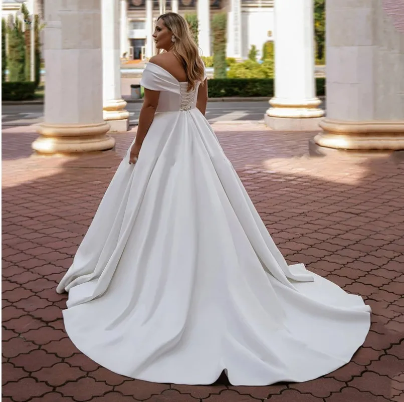 a line waist dress Lace Scalloped Neck Basque Waist A-Line Wedding Dress