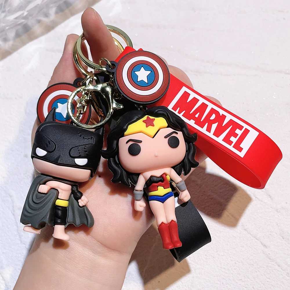 マーベルのミニカー、鏡、キーホルダー Amazon.co.jp: マーベル スパイダーマン キーホルダー Funko POP