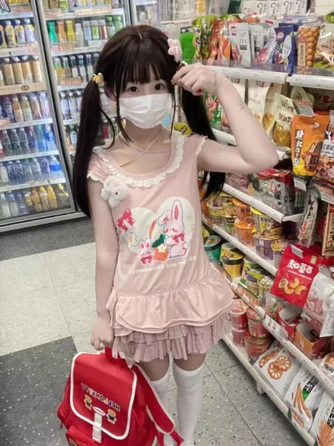 2025 verão novo o-pescoço renda camiseta moda doce coelho