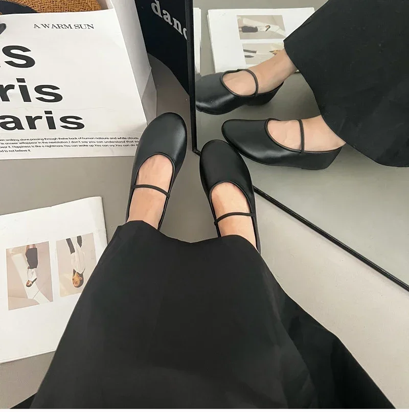 Designers Woman Flats Shoes Fashion Shallow Slip on Women Soft Sole Ballet Shoes Ladies Casual Outdoor Ballerina Shoe 3