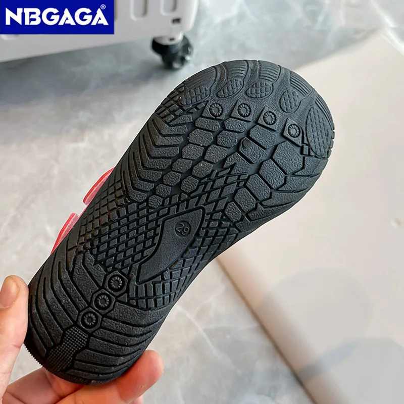 Children's Lightweight Non-Slip Aqua Shoes for Summer Beach & Outdoor Adventures