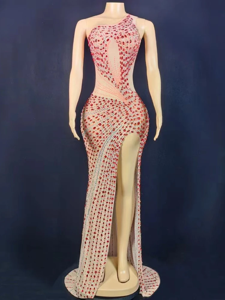 

High Quality Hot Diamond Slanted Shoulder Slit Sexy Buttocks Wrapped Red Long Skirt 2024 New Fashion Custom Clothing