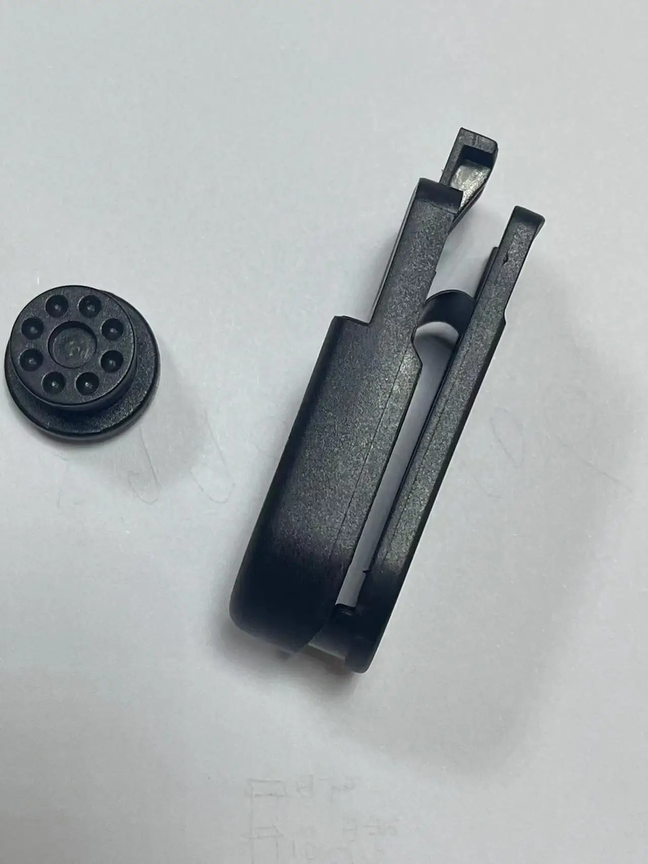 Swivel Belt Clip Holder for Smartphones Cameras Radios Walkie Talkies Remotes plastic belt clips