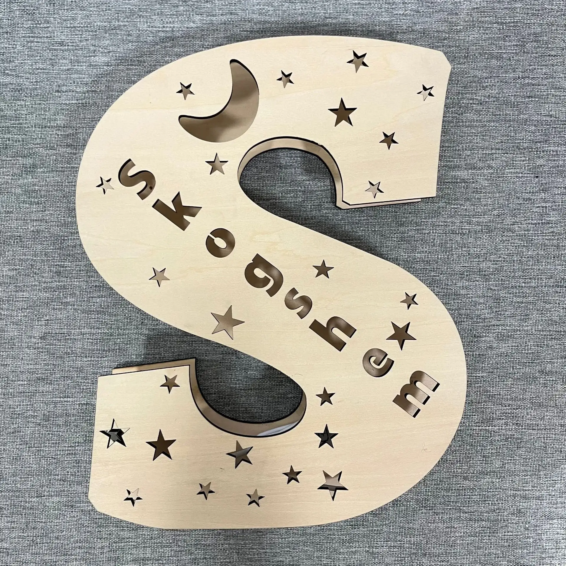 Custom 26 Letters Name Wall Decor LED Night Light Personalized With Stars Wooden Lamp Family Couples Kids Mother Bedroom Gift