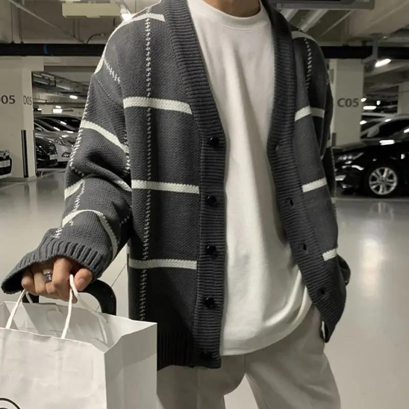 Spring Autumn British Plaid Striped Cardigan Sweaters Men's V-neck Loose Casual High Street Sweater Jackets Male Clothes