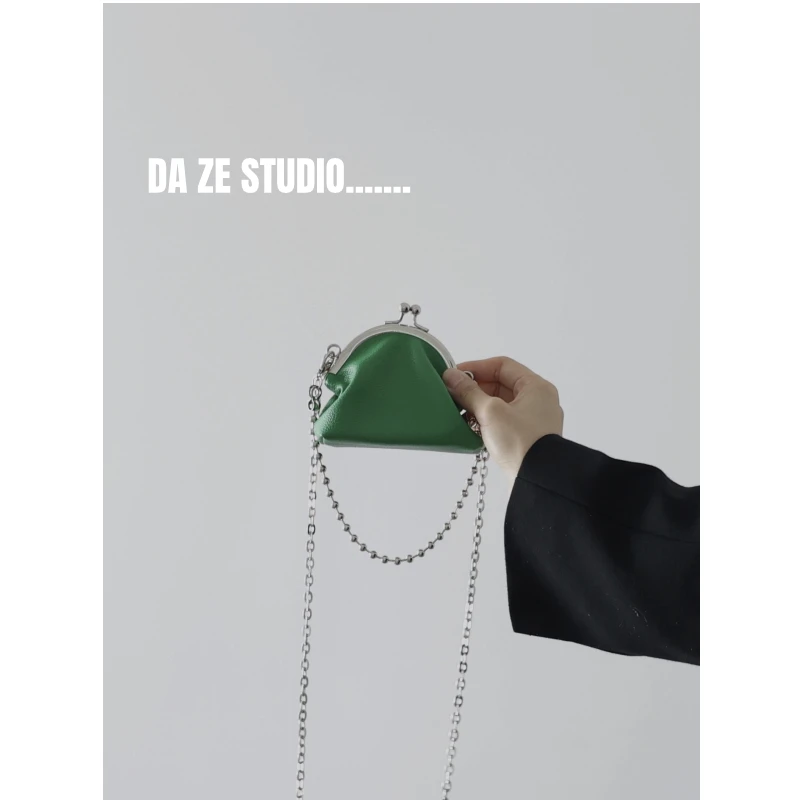 Summer 2024 New Shoulder Slung Niche Chain Mini Bag Portable Design All-match Simple Crossbody Bags Women