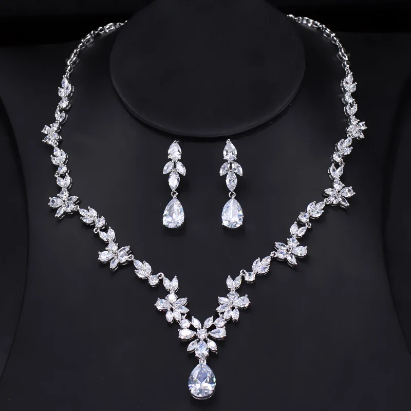 

ThreeGraces New Fashion Shiny Cubic Zirconia Silver Color Bridal Wedding Earrings and Necklace Jewelry Set for Brides TZ964