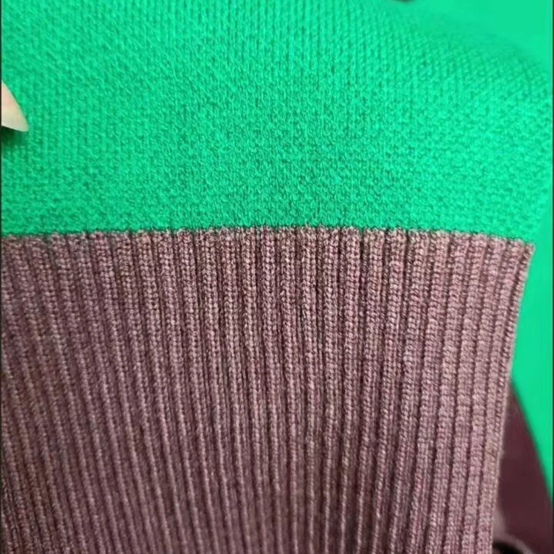 Рисунок 6 - Женский винтажный свитер