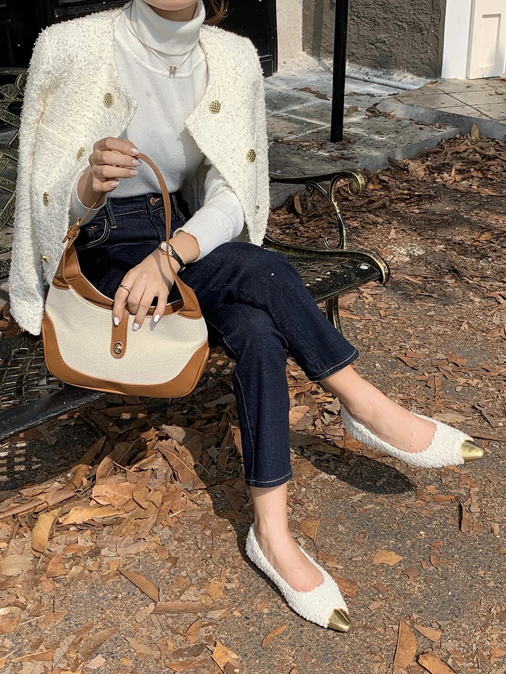 

Pointed Toe Women Flat Loafers Mixed Color 2023 New Arrivals Black White Dress Shoes Ladies Party Pumps Casual Mules Shoes Woman