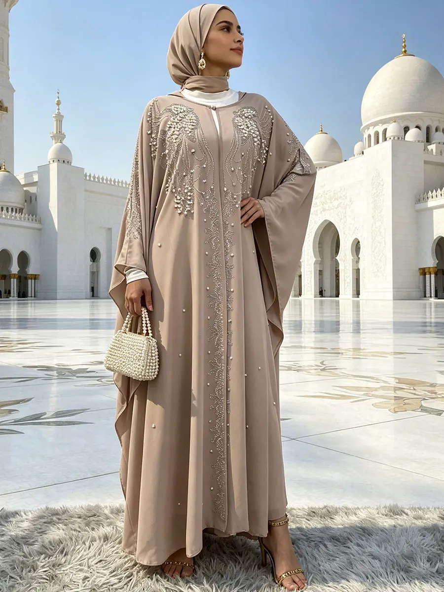 افضل قماش عبايه بتصميم كيمونو أنيق ومحتشم للنساء