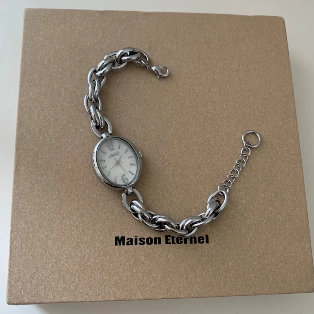 New Braided Bracelet Watch for Women, a Perfect Charm of Small Gold Watch, Popular Retro Women's Chain Watch, Fashionable and Personalized - 2