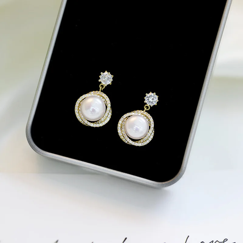 French gloss natural pearl earrings, dignified and elegant earrings, high-end gold-plated accessories for women's weddings