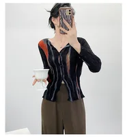 Chemise plissée imprimée à la mode pour femmes, manches longues, ample, haut décontracté, adapté à un usage quotidien, vacances, nouveaux vêtements de printemps 2026 3
