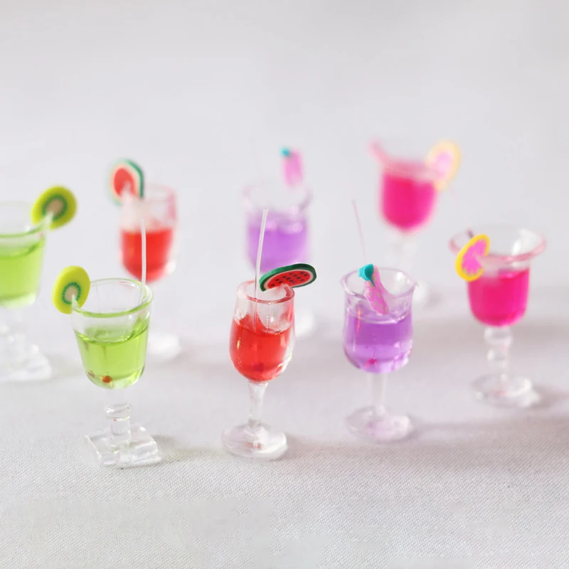 4Pcs Cute 1:6 Scale Miniature Dollhouse Cocktail Mini Wine Cup Glasses Doll Food Drinks Play Kitchen Toy