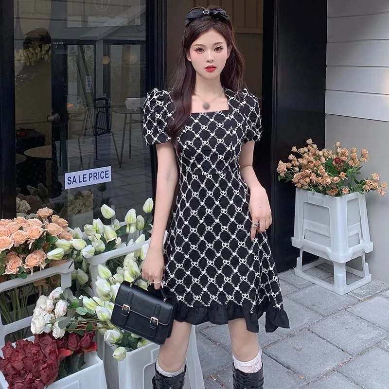 Women Embroidery Square Collar Black Dress Korean Fashion Puff Sleeve