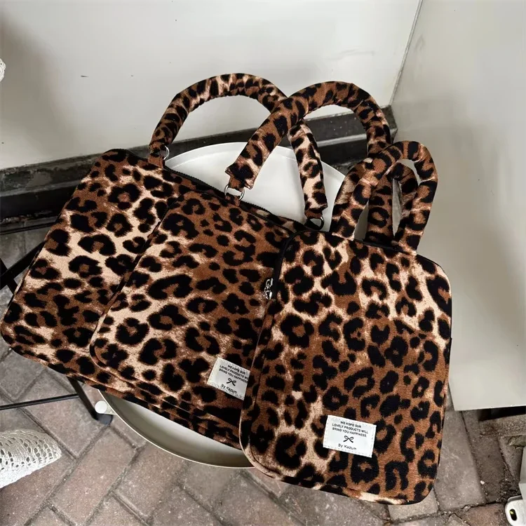 Leopard Pattern Laptop and Tablet Storage Bag