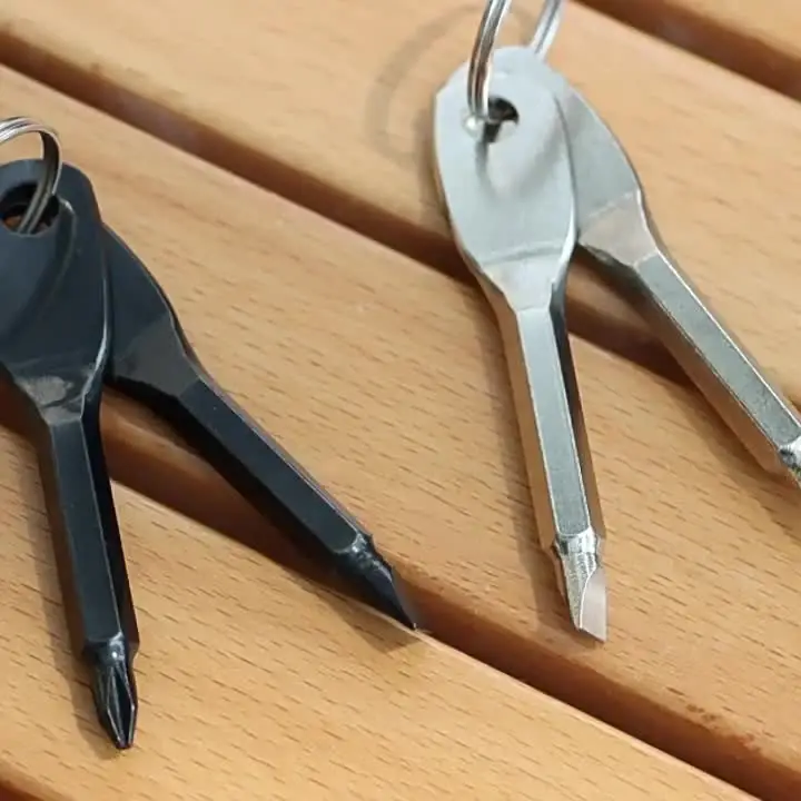 1 jeu de tournevis multifonctions Mini EDC en acier inoxydable, tournevis à fente en forme de clé, porte-clés outil de réparation de poche