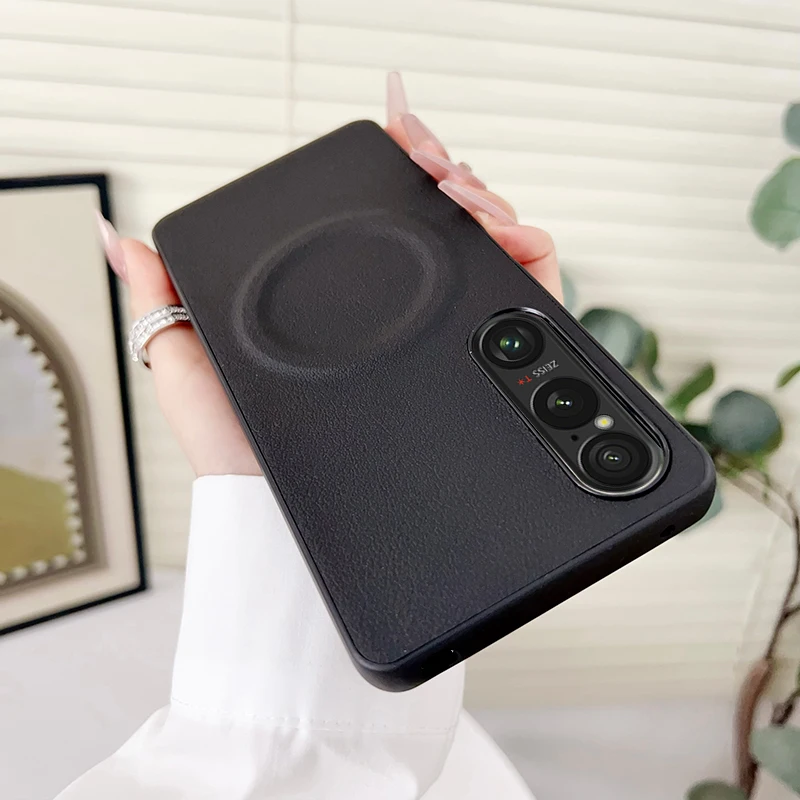 Luxury Leather Magnetic Wireless Charging Phone Case with Magsafe Compatibility