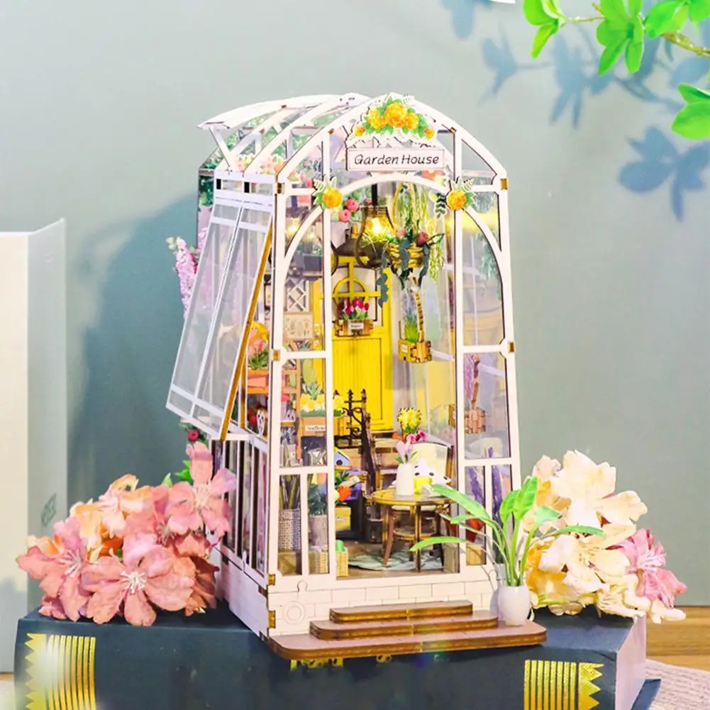 

Cute Book Nook Kit DIY Miniature House with LED Light Booknook Bookshelf Insert Decor Wooden Bookend Garden House Diorama