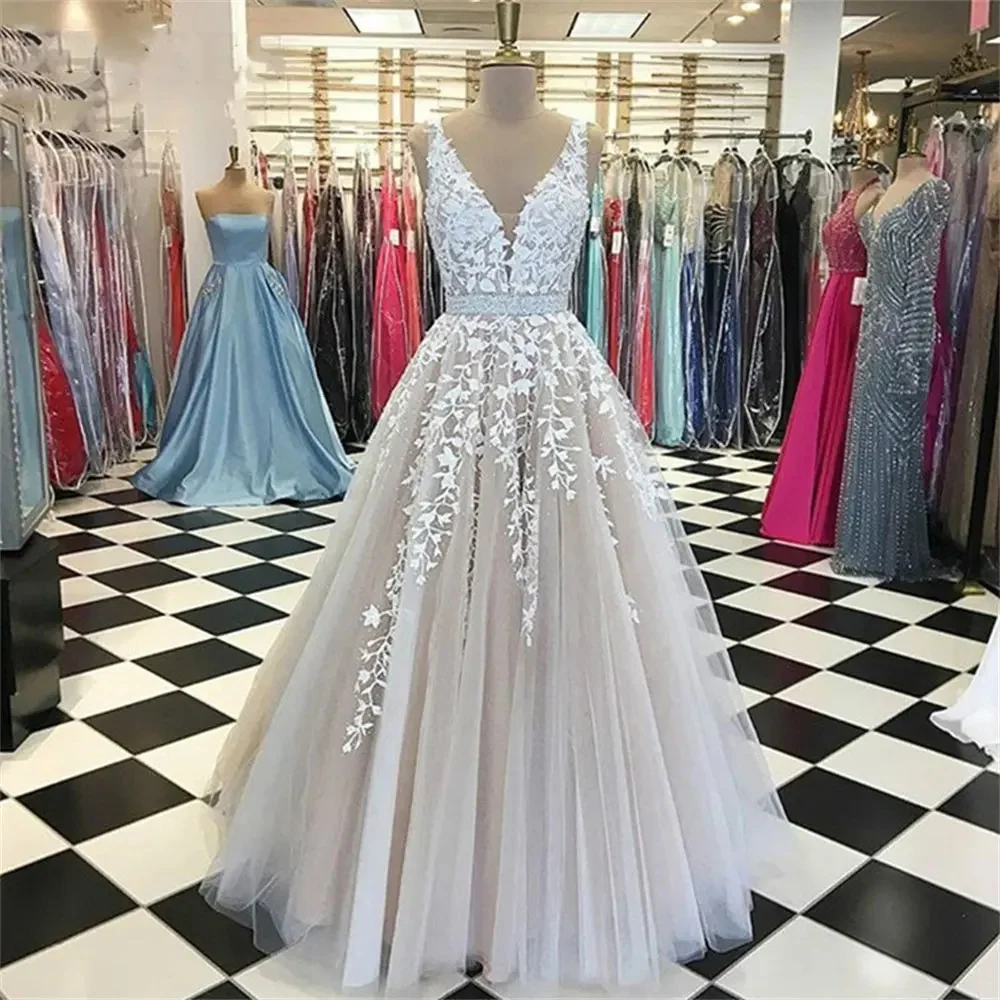 

New A-Line Tulle Prom Dress V-Neck Sleeveless Formal Dress Lace Appliques Women Wedding Party Dress Floor-Length Bridal Dress