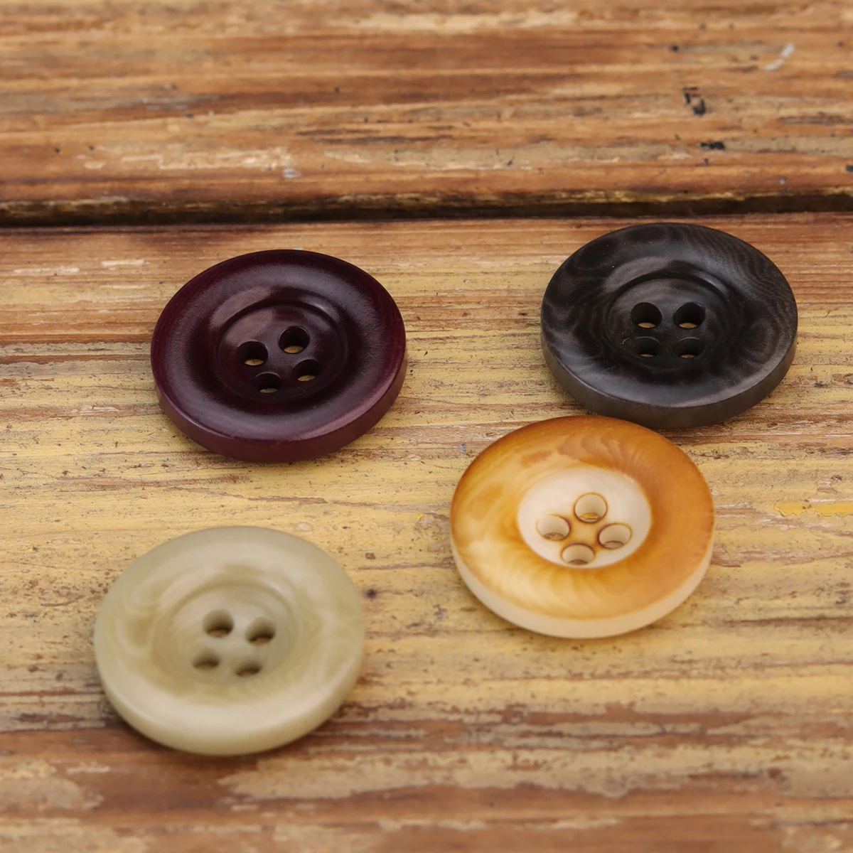 6pcs 2024 NEW Muku Corozo Buttons For Clothing Round Thick Rim 4 Hole Scorched Green Purple Sewing Accessories Green Grey Button 2