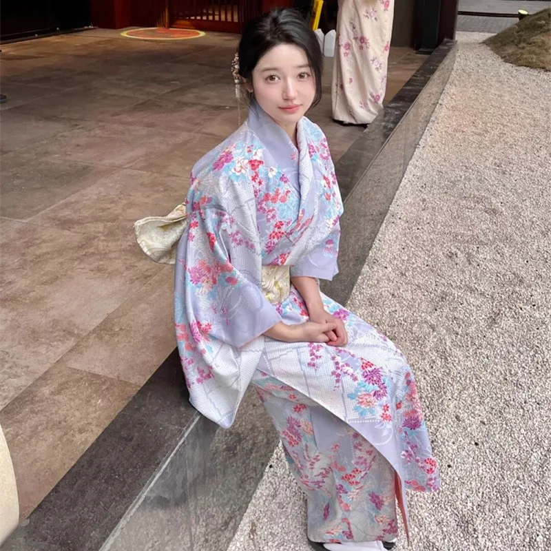 

Japanese Style Bathrobe Girl Dress Trip Shoot Kimono