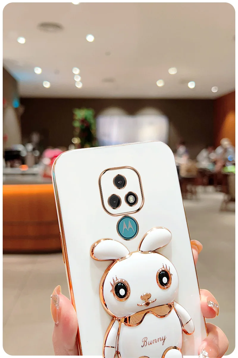 3D Rabbit Astronaut CaseFor Motorola Moto G53 E7 G8 Power G9 Play G50 G20 G30 G60 G82 E20 Edge 20 Folded Bracket Plating_voghion.com