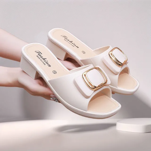 Women's Versatile Summer Sandals - Fashion Thick Sole Flip Flops, Non-Slip Durable Outdoor Slides for Beach/Street Wear 1