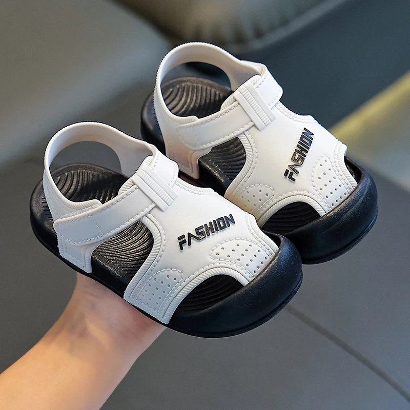Children's sandals for boys and girls, closed-toe walking shoes for children, breathable summer sandals with soft and anti-slip so...