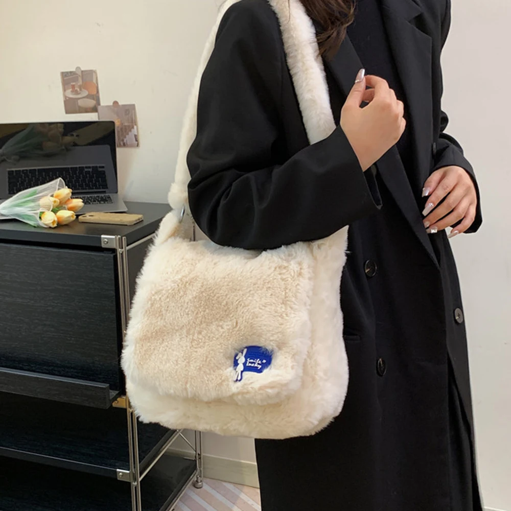 

Casual Soft Plush Shoulder Bag Winter Fluffy Faux Fur Bags for Women Warm Handbags Square Crossbody Bags Female Book Bag Tote