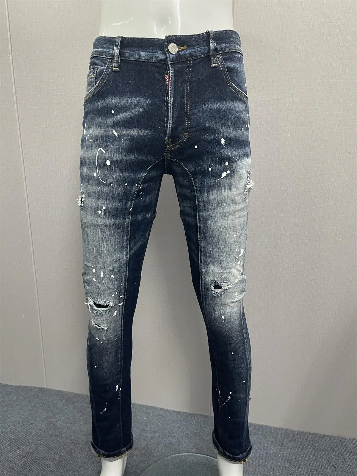 

Spring/summer 2023 D2 jeans men's washing worn holes patch paint feet Baby blue