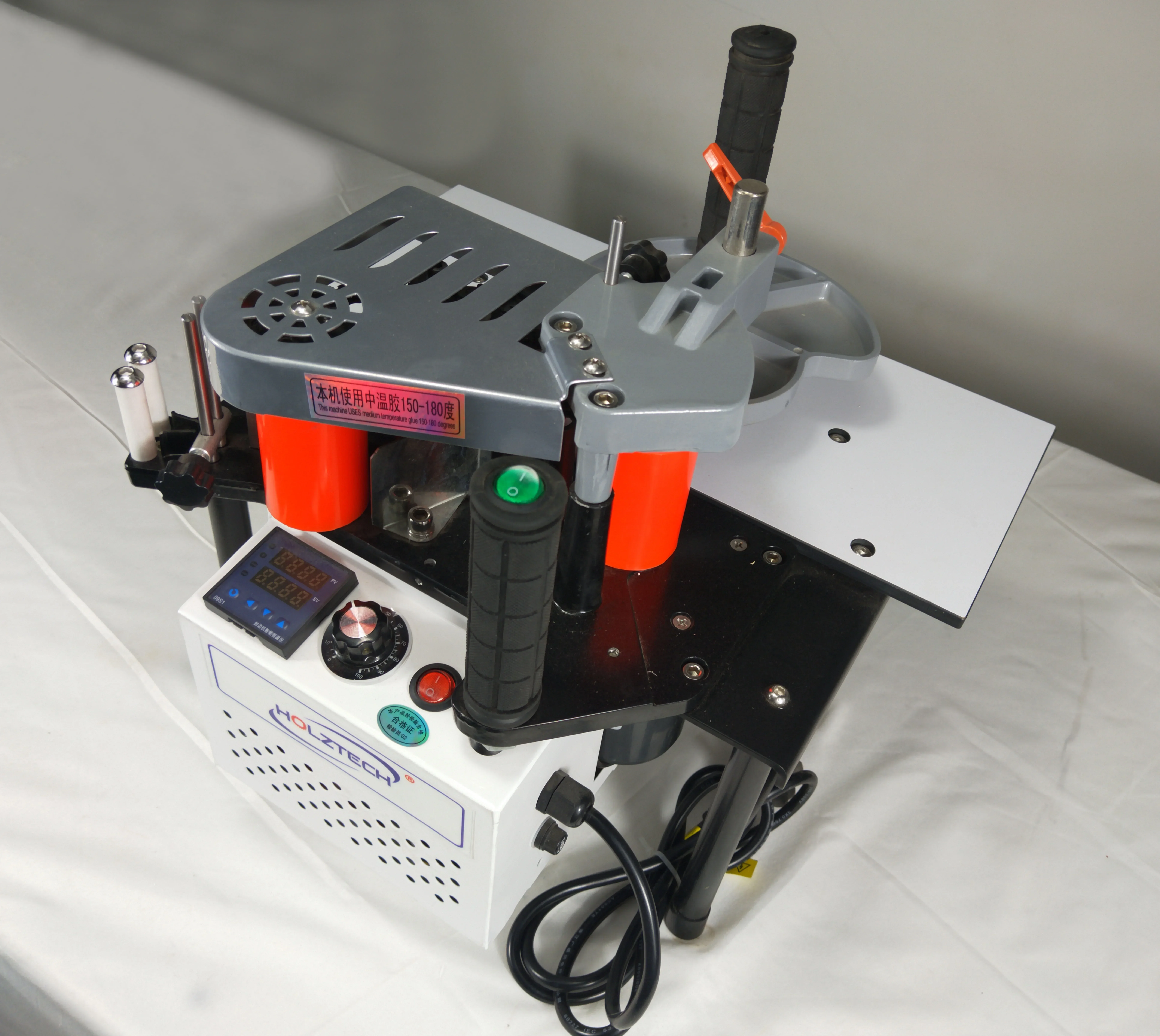 Woodworking Portable Edge Bander Banding Machine 45 Degrees Tilting PVC Double Side Gluing