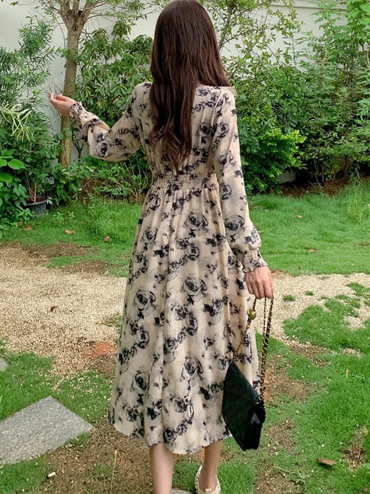 herlipto Winter Floral Long-sleeve Dress