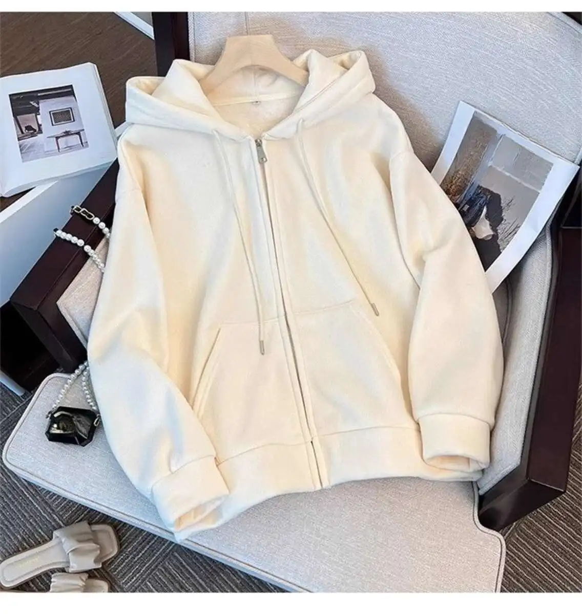 Lamb hoodie for women in autumn winter 2024, new lazy style zipper cardigan with thick fleece and loose hooded jacket_voghion.com