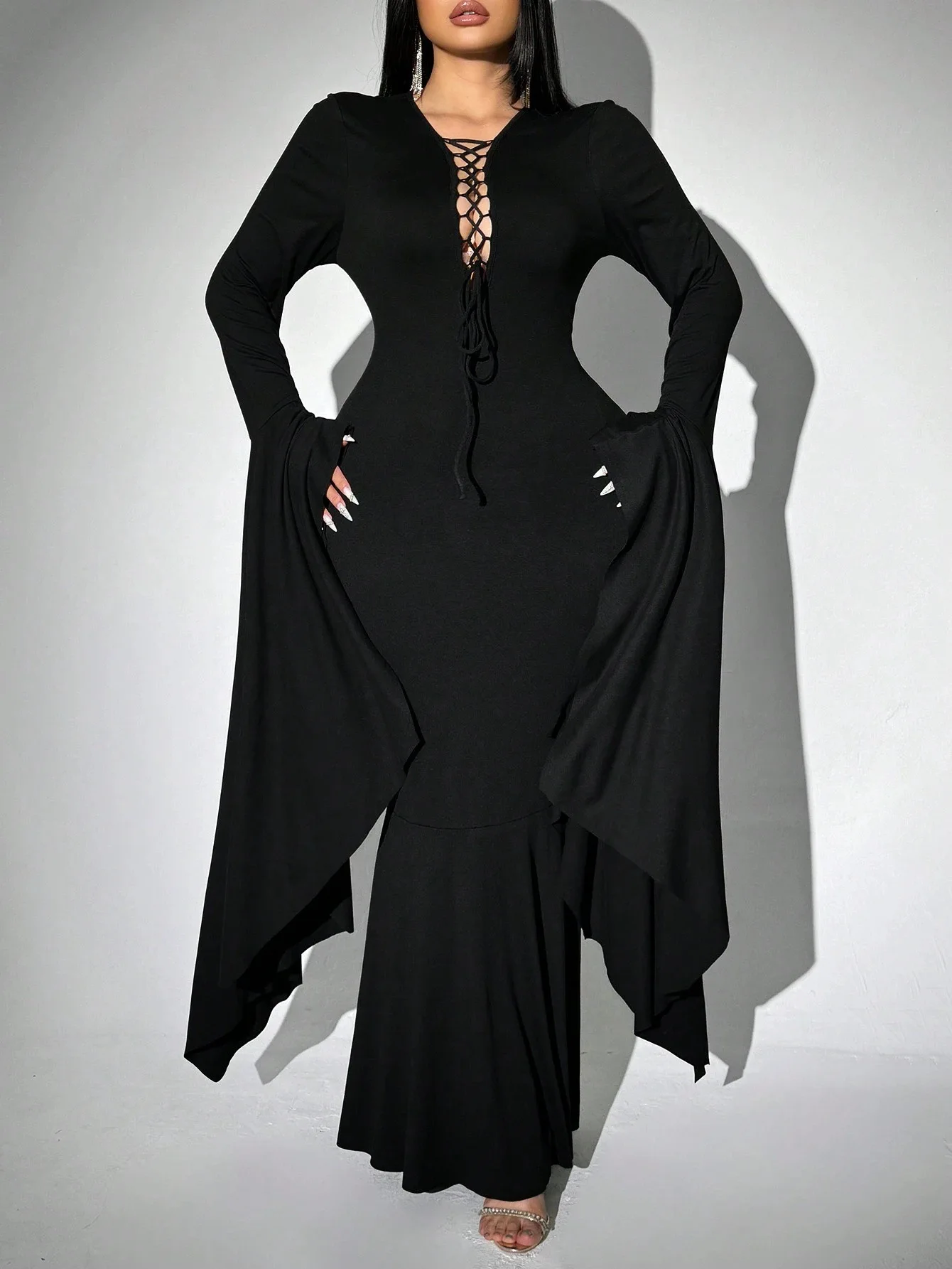 Plus Größe Frauen Halloween Cosplay Morticia Addams Boden Kleid Kostüm Punk Gothic Hexe Vintage Hohl Spitze Up Schlank Kleid Kleid – Detail 8