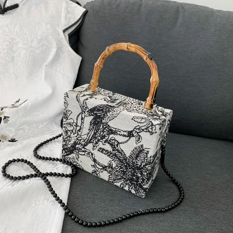 

Женская маленькая квадратная сумка на одно плечо с вышивкой и бамбуковой ручкой, кошельки и сумки через плечо для женщин