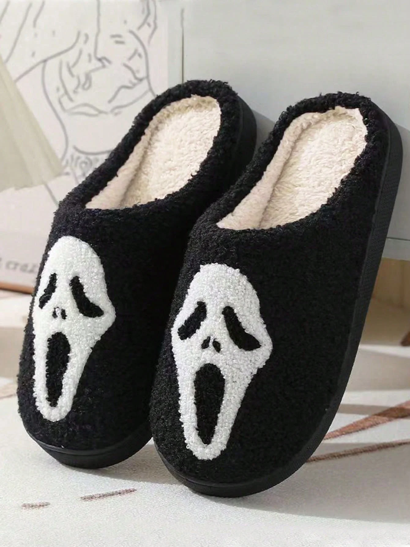 Men's Home Slippers New Halloween Skeleton Cartoon Warm Winter Cotton Slippers Men's and Women's Couple's Home Indoor Cotton Sli