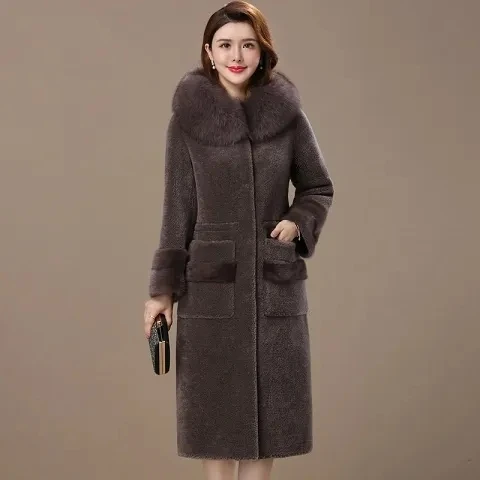 

2023 New Winter Middle-aged Fur Coat Haining Imitation Sheep Shearling Coat Women's Mother Imitation Fox Fur Mink Long Fur Coat