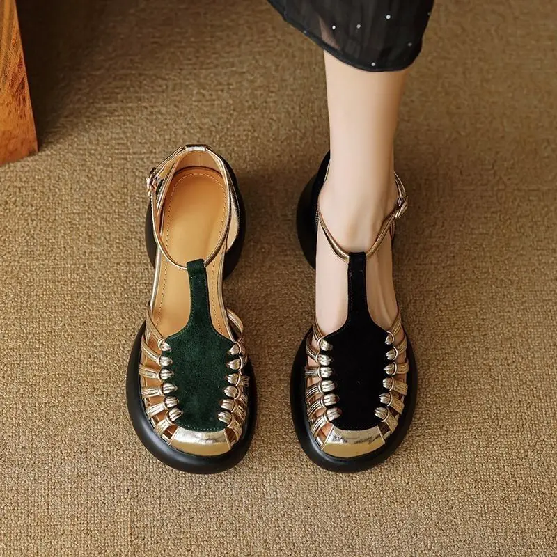 Summer Thick Sole Roman New Pinecake Leather Outgoing Hollow External Wearing Luxury Slip on Flat Shoes Casual Ladies Sandals